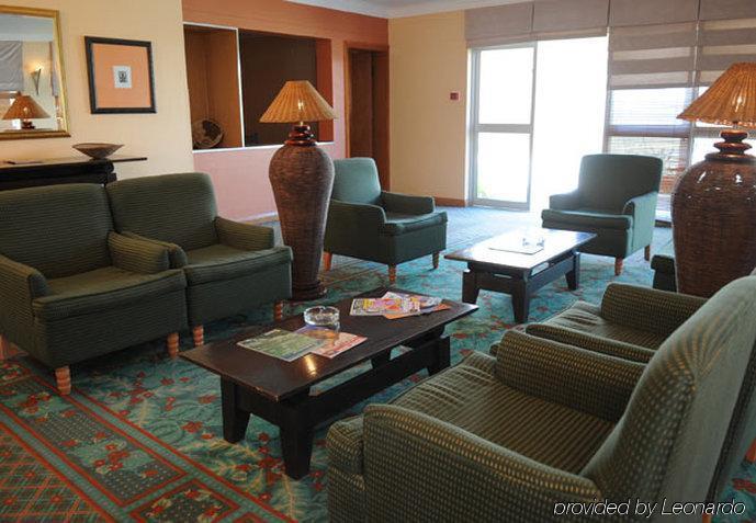 Protea Hotel By Marriott Ondangwa Esterno foto