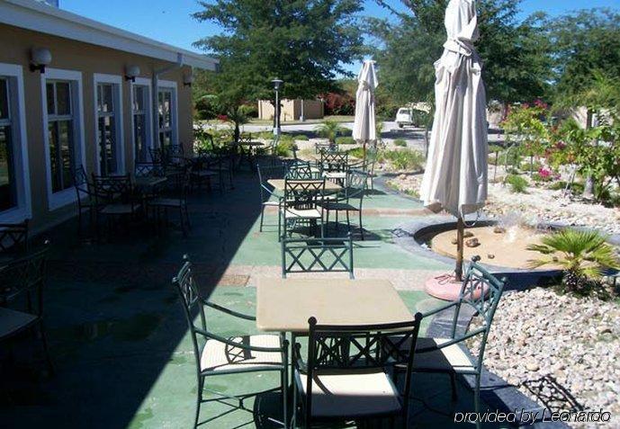 Protea Hotel By Marriott Ondangwa Esterno foto